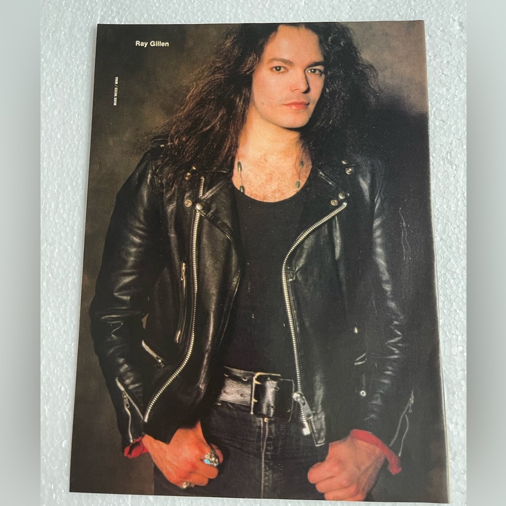Ray Gillen pinup
